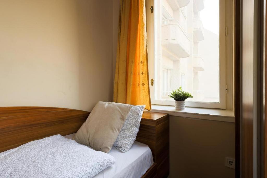 Downtown Vintage Home By Bella Budapest Exterior foto